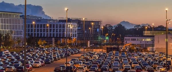 Parken am Flughafen Vergleich